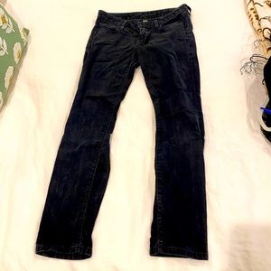 Black, Banana Republic, skinny jeans.